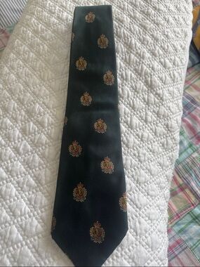 Vintage Polo Ralph Lauren Classic Dark Green Crest Pattern Men’s Tie
